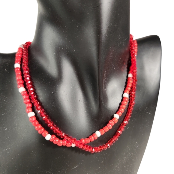 LA Hearts Red Beaded Necklace Set - Picture 2 of 9